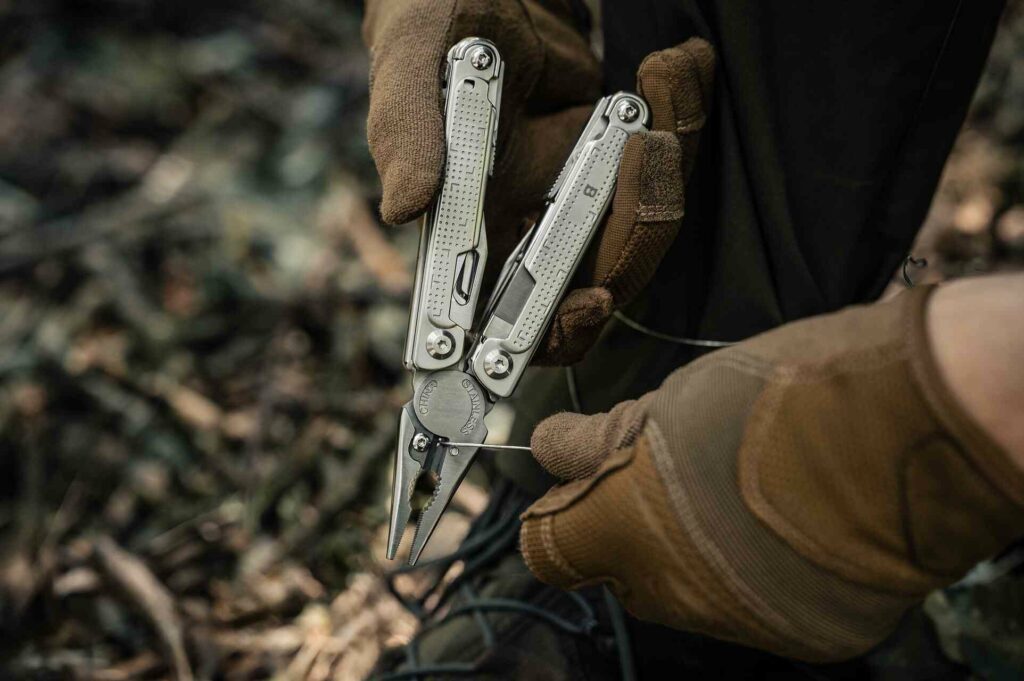 Multitools Badger Outdoor in action